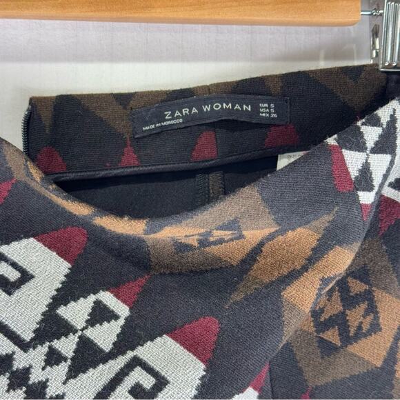Zara Aztec Tribal Tiki Print Wrap Mini Skirt Women’s Size Small Sienna Brown - Picture 5 of 6